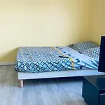 APPARTEMENT CENTRE PROCHE TRESTRAOU Num7
